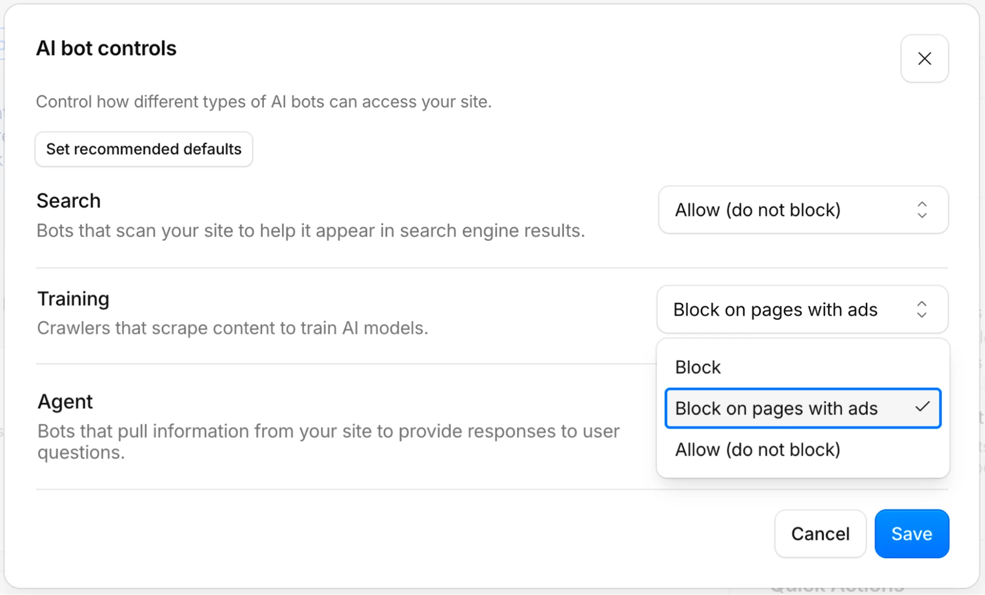 Cloudflare 官方 AI bot controls 畫面，顯示 Search、Training 與 Agent 的允許或封鎖選項。